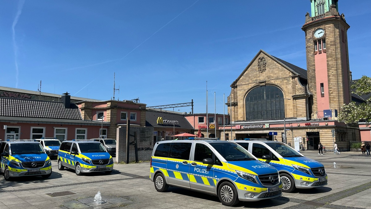 POL-HA: Gemeinsamer Schwerpunkteinsatz - Polizei Hagen und Bundespolizei kontrollieren 150 Personen am Bahnhof und in Wehringhausen - Foto: presseportal.de