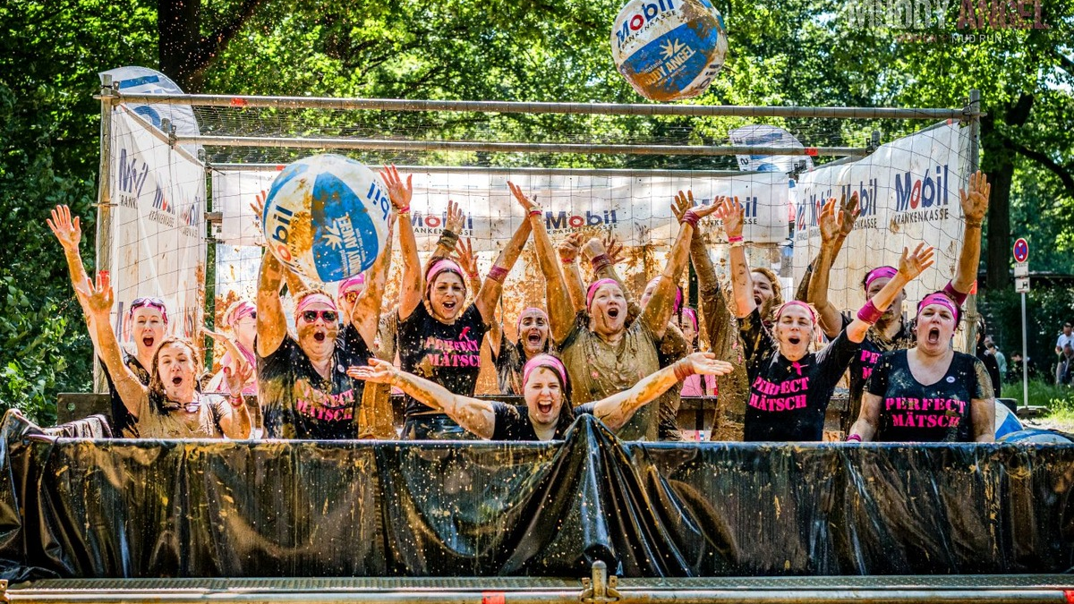 Gemeinsam stark gegen Brustkrebs / Mobil Krankenkasse startet in die fünfte Muddy-Angel-Saison - Foto: presseportal.de