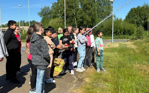 FW-OLL: Brandschutzerziehung hautnah: Feuerwehr Wildeshausen veranstaltet Aktionstag für Kinder - Foto: presseportal.de