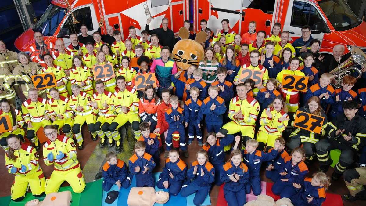 Erste Hilfe mit der Maus / WDR Blechbläser und Notfallsanitäter bringen Lebensretter-Wissen in NRW-Grundschulen - Foto: presseportal.de