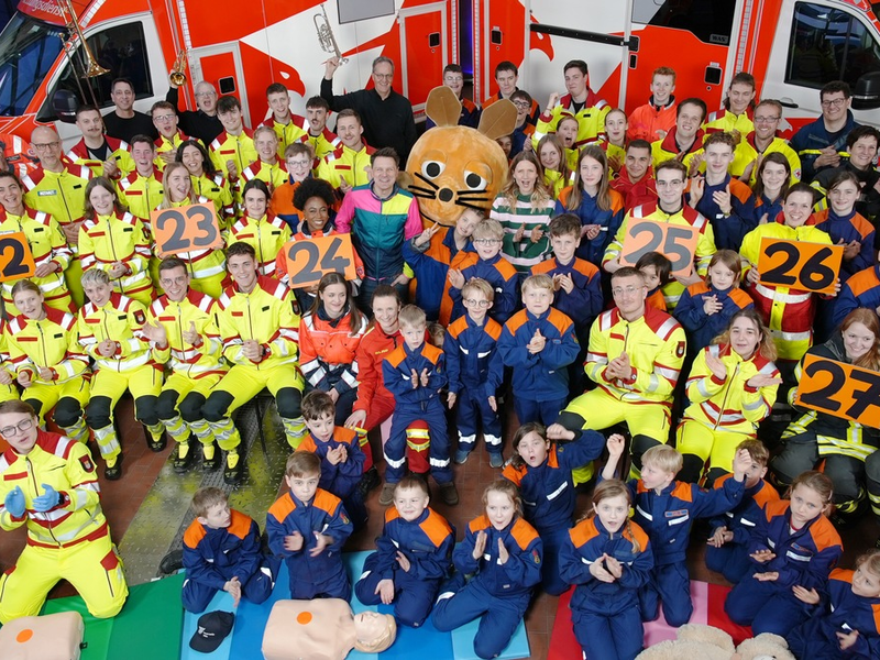 Erste Hilfe mit der Maus / WDR Blechbläser und Notfallsanitäter bringen Lebensretter-Wissen in NRW-Grundschulen - Foto: presseportal.de