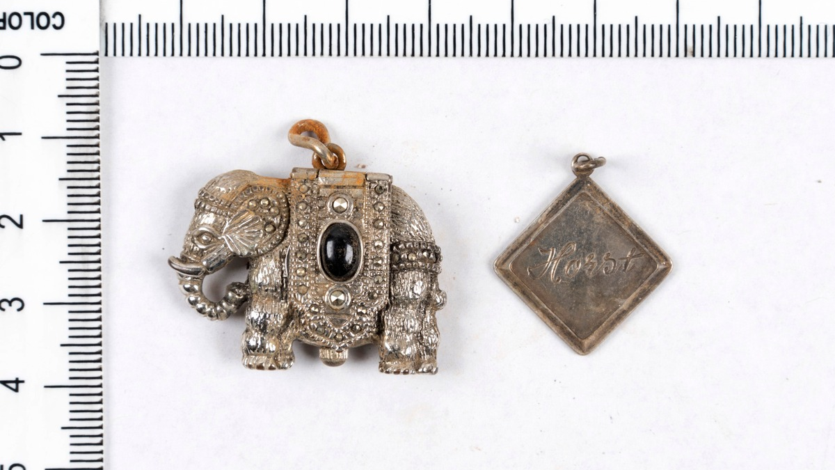 POL-FL: Flensburg: Eigentümer von Schmuckgegenständen gesucht - Foto: presseportal.de