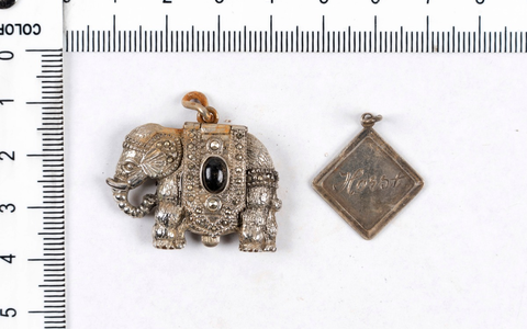 POL-FL: Flensburg: Eigentümer von Schmuckgegenständen gesucht - Foto: presseportal.de