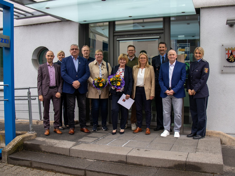 POL-PPTR: Polizeipräsidium Trier verabschiedet drei Mitarbeitende in den Ruhestand - Foto: presseportal.de