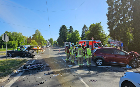 FW Burscheid: Verkehrsunfall mit Linienbus - Foto: presseportal.de