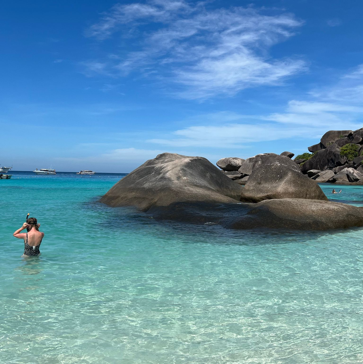 Die Similan Islands mit ihren Granitformationen sind bei Tagestouristen aus aller Welt beliebt - und dürfen sich jetzt wieder erholen. (Archivbild) - Foto: Carola Frentzen/dpa