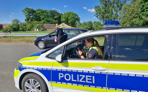 POL-DH: --- Geschwindigkeitsmesswoche der Polizeiinspektion Diepholz Extrem schnelle und riskante Fahrweise; 140 km/h anstatt der erlaubten 70 km/h! --- - Foto: presseportal.de POL-DH: --- Geschwindigkeitsmesswoche der Polizeiinspektion Diepholz Extrem schnelle und riskante Fahrweise; 140 km/h anstatt der erlaubten 70 km/h! --- - Foto: presseportal.de