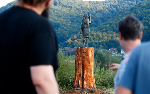 Die Bronze-Statue von US-First Lady Melania Trump in ihrer Heimat Slowenien ist gestohlen worden. (Archivbild) - Foto: Uncredited/AP/dpa