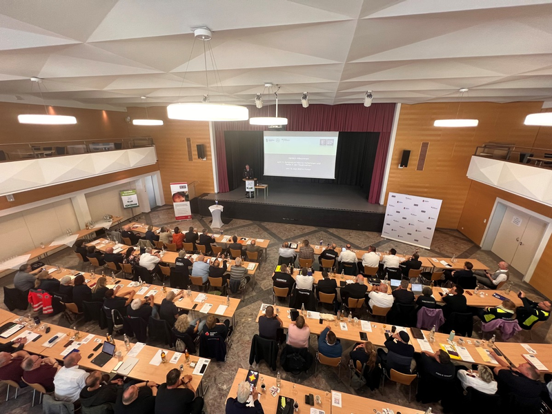 Wenn das Erlebte nachwirkt: Herausforderungen der PSNV-E bei Anschlägen / 11. Symposium Hilfe für Helferinnen und Helfer in den Feuerwehren in Fulda - Foto: presseportal.de