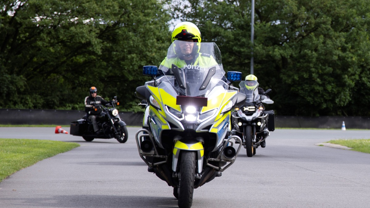 POL-RE: Kreis Recklinghausen/Bottrop/Kreis Borken/Kreis Coesfeld - Auf Bikertour mit der Polizei - Foto: presseportal.de