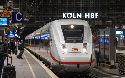 Die Deutsche Bahn war im April wieder besonders unpünktlich unterwegs. (Archivbild) - Foto: Thomas Banneyer/dpa