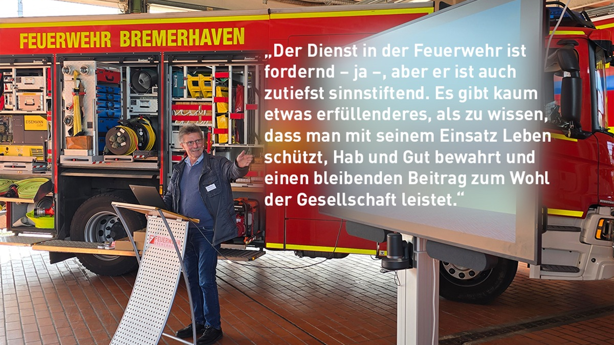 FW Bremerhaven: Feuerwehrdezernent Stadtrat Peter Skusa eröffnete die Informationsveranstaltung 