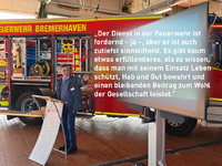 FW Bremerhaven: Feuerwehrdezernent Stadtrat Peter Skusa eröffnete die Informationsveranstaltung Dein Weg zur Feuerwehr - Bewerbungen noch bis zum 18. Mai möglich - Foto: presseportal.de