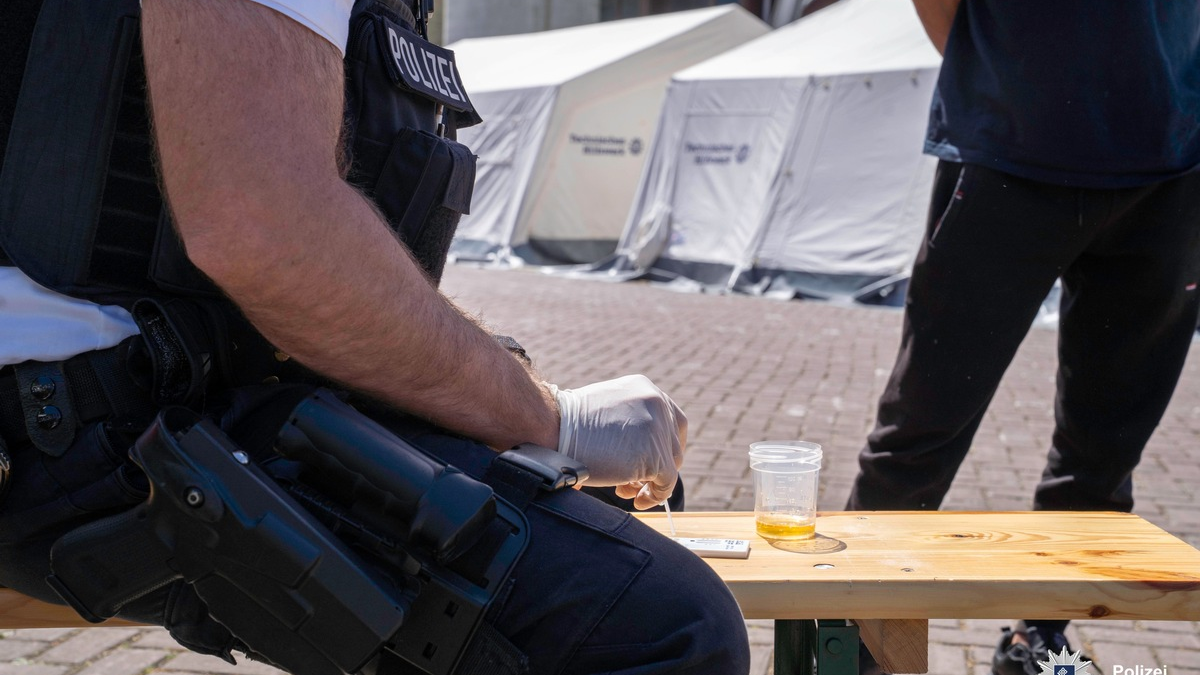 POL-HB: Nr.: 0328 --Polizei Bremen stellt nach drei Tagen Verkehrskontrollen zahlreiche Verstöße fest-- NEUE FOTOS - Foto: presseportal.de