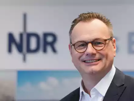 Der langjährige NDR-Manager Hendrik Lünenborg wird Intendant des ARD-Senders. - Foto: Einz/dpa