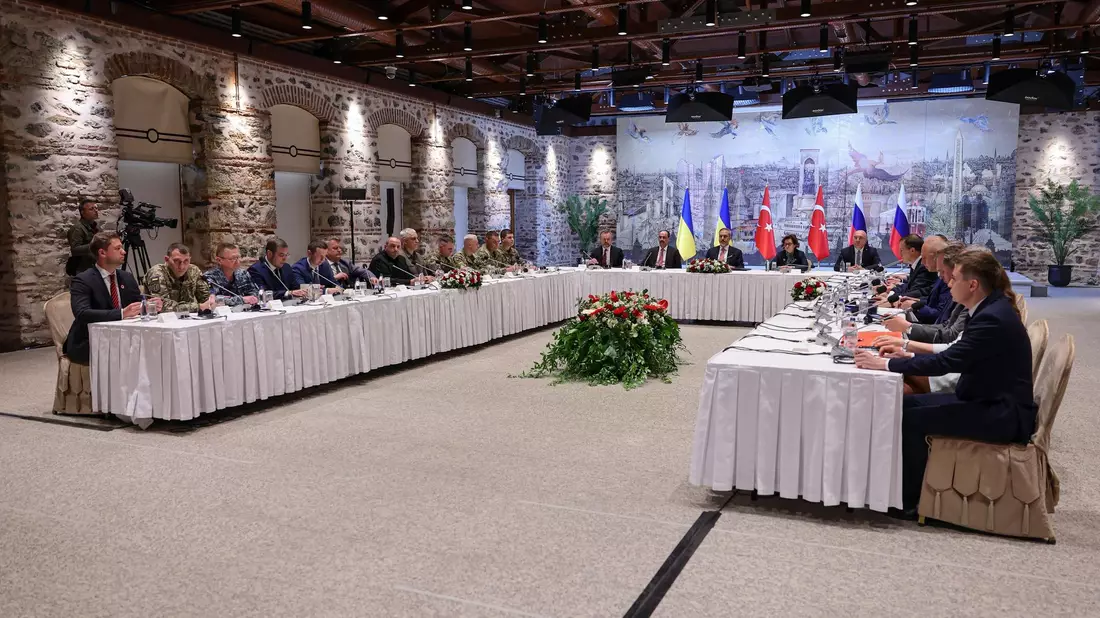 Zum dritten Mal sollen Vertreter der Russlands und der angegriffenen Ukraine in Istanbul zu Gesprächen zusammenkommen. (Archivbild) - Bild: Handout/Türkisches Außenministerium/dpa