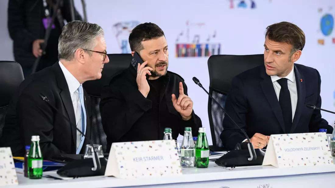 Europäischer Gipfel in Tirana. - Bild: Leon Neal/AFP Pool/AP/dpa