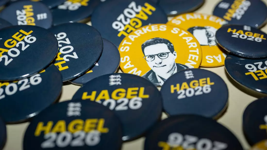 Um den Spitzenkandidaten herrscht derzeit eine regelrechte Euphorie. - Bild: Stefan Puchner/dpa