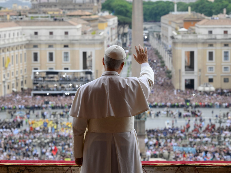 Papst Leo XIV. feiert am Sonntag seine offizielle Amtseinführung. (Archivbild) - Foto: Francesco Sforza/Vatican Media/AP/dpa