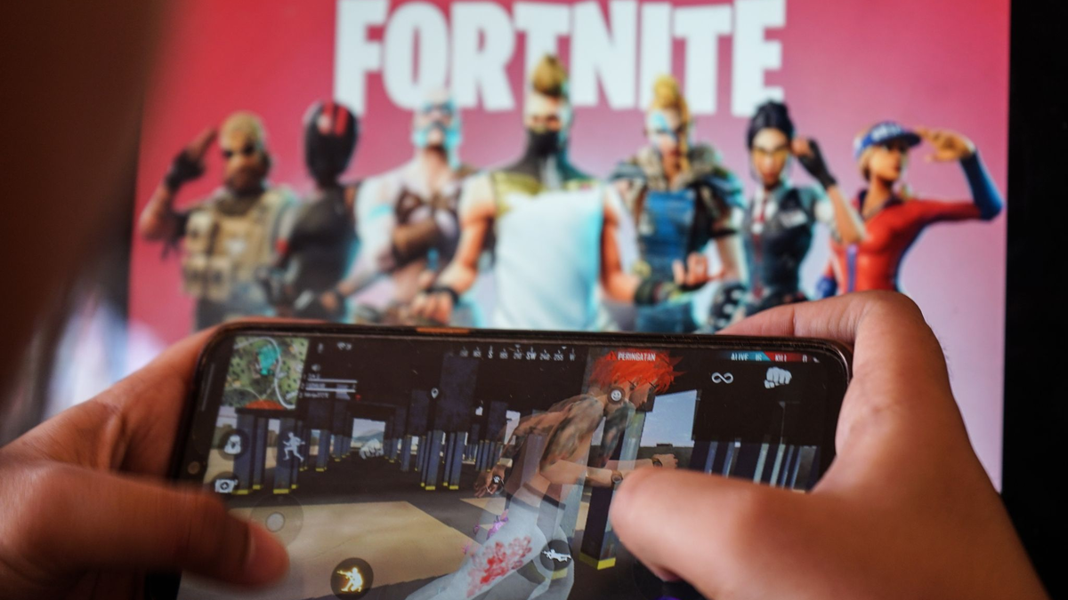 Fortnite ist derzeit in Apple-App-Stores nicht verfügbar. (Symbolbild) - Foto: Herwin Bahar/ZUMA Wire/dpa