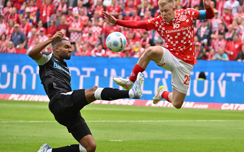 Xabi Alonso konnte bei seinem letzten Spiel als Coach von Bayer Leverkusen nicht mit der Leistung seiner Mannschaft zufrieden sein. - Foto: Torsten Silz/dpa Xabi Alonso konnte bei seinem letzten Spiel als Coach von Bayer Leverkusen nicht mit der Leistung seiner Mannschaft zufrieden sein. - Foto: Torsten Silz/dpa