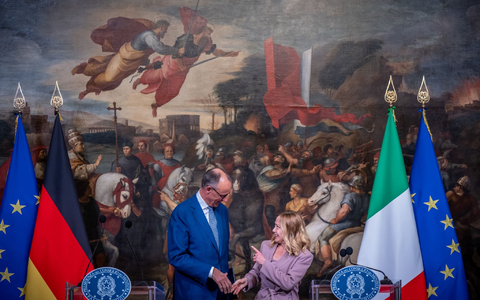 Migration war eins der Hauptthemen des Gesprächs zwischen Merz und Meloni. - Foto: Michael Kappeler/dpa