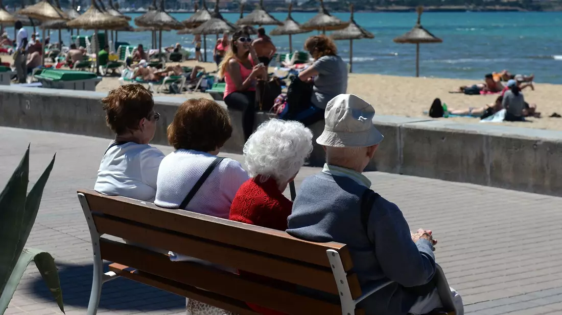 Nicht wenige Deutsche träumen von einem Leben unter der Sonne Spaniens. (Archivbild) - Bild: picture alliance / ZB