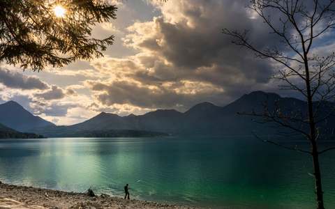 Nach einem sonnenreichen Start in die neue Woche wird das Wetter ab Mittwoch unbeständig. (Foto-aktuell) - Foto: Peter Kneffel/dpa