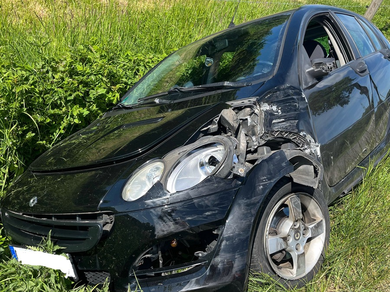 POL-GM: Unfall mit drei Beteiligten fordert eine Leichtverletzte - Foto: presseportal.de