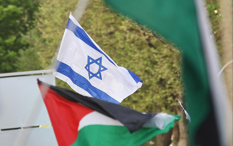 Flaggen von Israel und Palästinensern (Archiv) - Foto: über dts Nachrichtenagentur