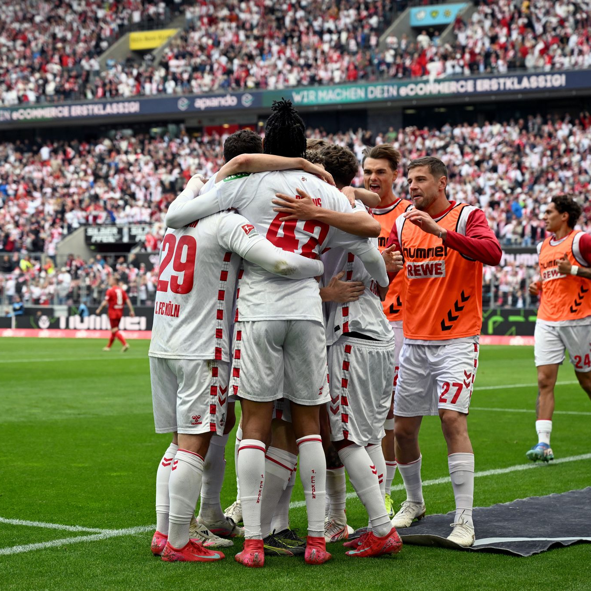 Köln zog schon in Halbzeit eins davon. - Foto: Federico Gambarini/dpa