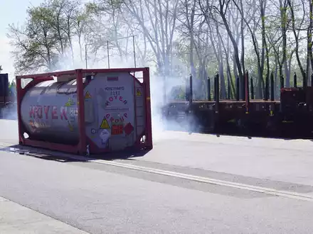 FW Mechernich: ABC-Übung am 26. April 2025 im Chemiepark Knapsack Hürth - Foto: presseportal.de
