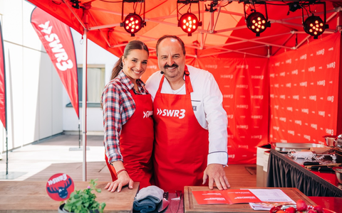 Johann Lafer und Sally Özcan wollen nächstes Jahr in Wien für ESC-Gewinner JJ kochen - Foto: presseportal.de Johann Lafer und Sally Özcan wollen nächstes Jahr in Wien für ESC-Gewinner JJ kochen - Foto: presseportal.de
