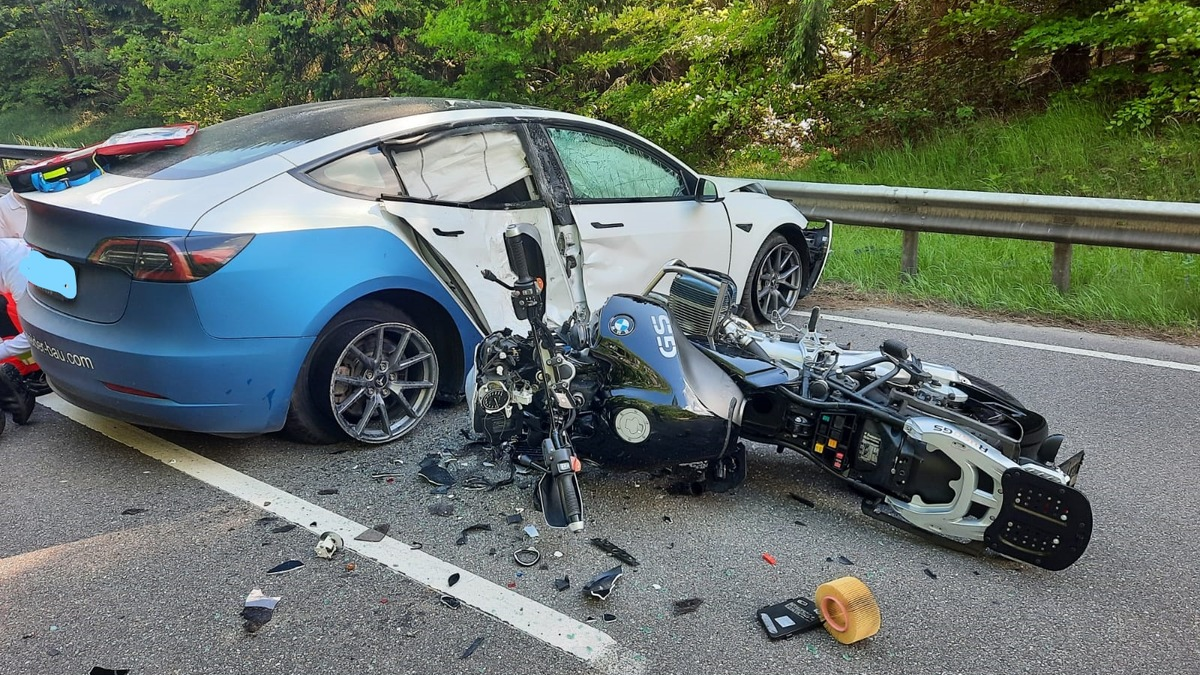 POL-PIWFB: Verkehrsunfall mit tödlich verletztem Motorradfahrer - Foto: presseportal.de