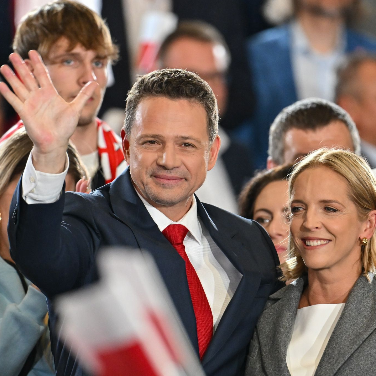 Der Warschauer Oberbürgermeister Rafal Trzaskowski muss in die Stichwahl um die polnische Präsidentschaft. - Foto: Piotr Polak/PAP/dpa