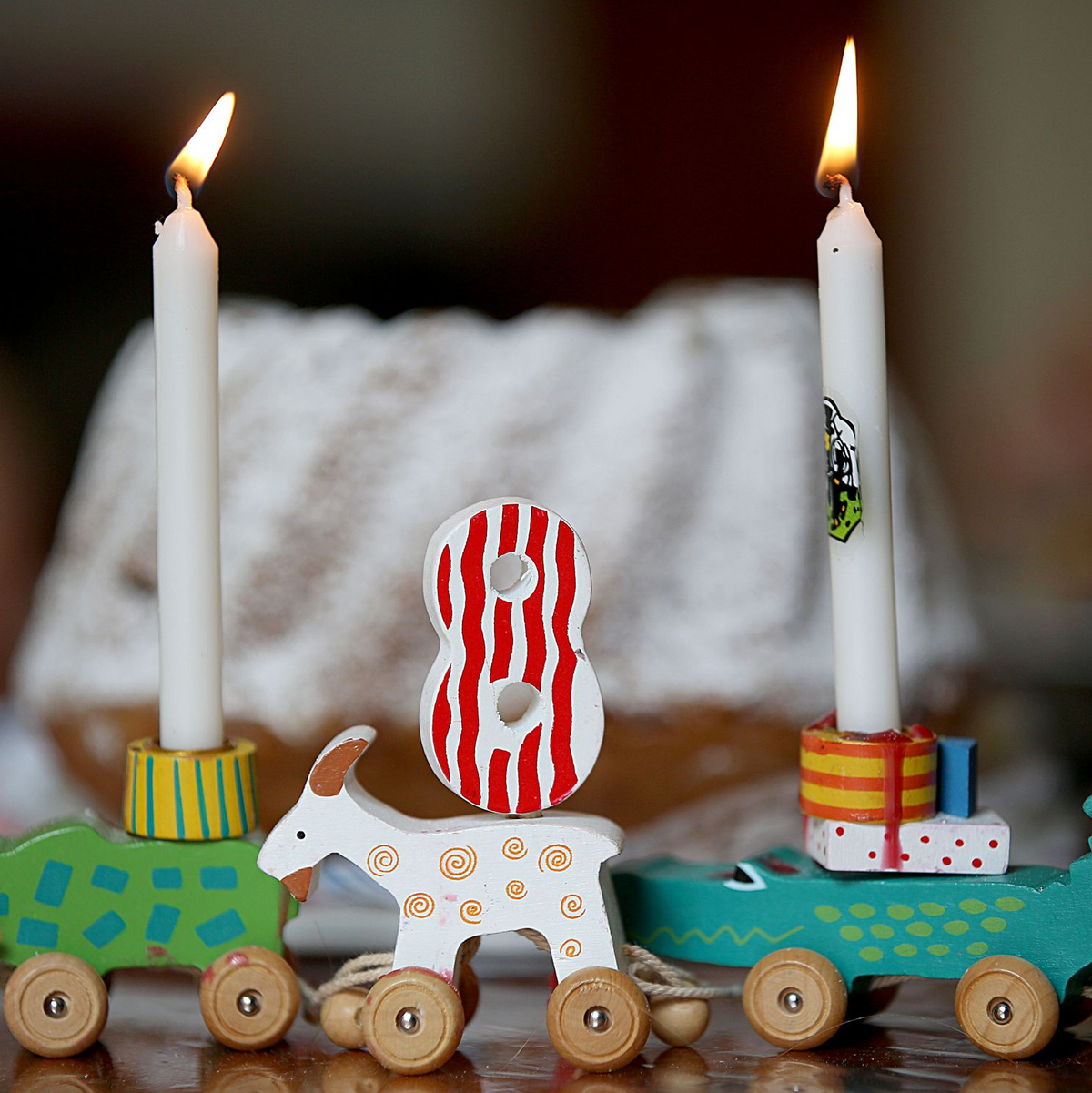 Manche Arfid-Betroffene vermeiden es, auf Kindergeburtstage zu gehen, weil sie keinen Kuchen essen. (Symbolbild) - Foto: picture alliance / Oliver Berg/dpa