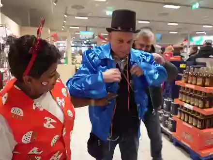 Neue Folgen Unser Supermarkt - mit Herz und Humor Diese Woche: Karnevals-Chaos im Supermarkt - Foto: presseportal.de