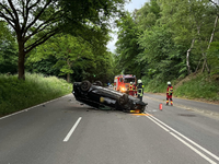 POL-RBK: Overath - Hoher Sachschaden und eine verletzte Person bei Alleinunfall - Foto: presseportal.de