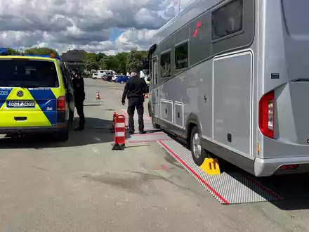 POL-GS: Erfolgreiche Informationskampagne Caravaning - aber sicher! - Foto: presseportal.de