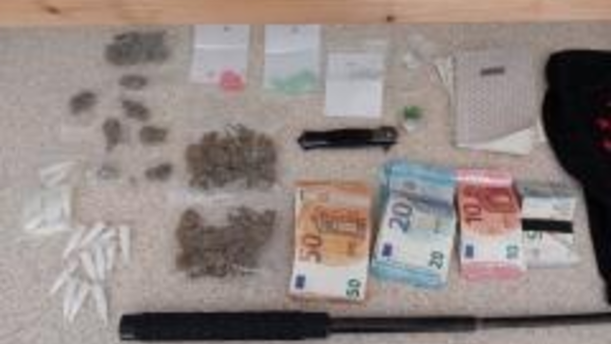 BPOL-FL: NMS - Mutmaßlicher Drogendealer im Bahnhof geschnappt - Foto: presseportal.de