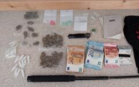 BPOL-FL: NMS - Mutmaßlicher Drogendealer im Bahnhof geschnappt - Foto: presseportal.de