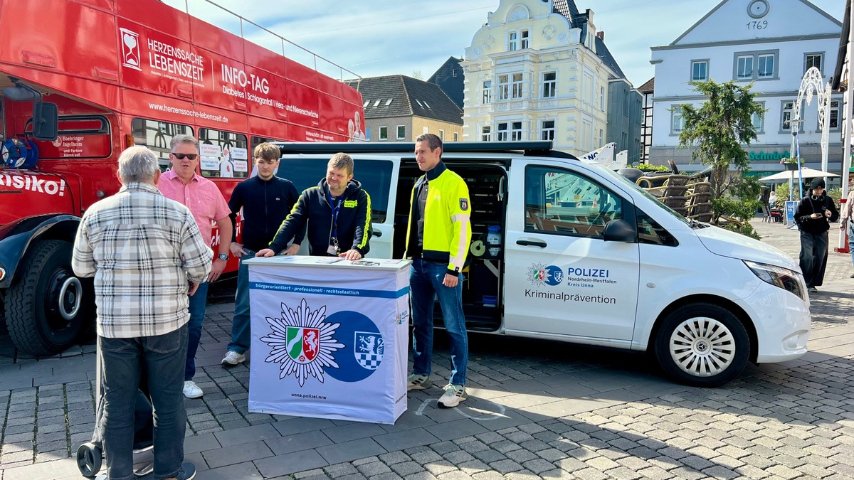POL-UN: Unna, Schwerte, Fröndenberg und Holzwickede - Mehrere Durchsuchungen und eine Festnahme beim Aktionstag gegen Taschendiebstahl vom 14.05.2025 - Foto: presseportal.de