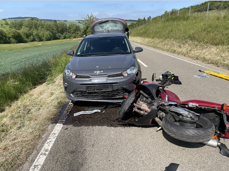 POL-PIROK: 55-jähriger Motorradfahrer schwer verletzt - Foto: presseportal.de