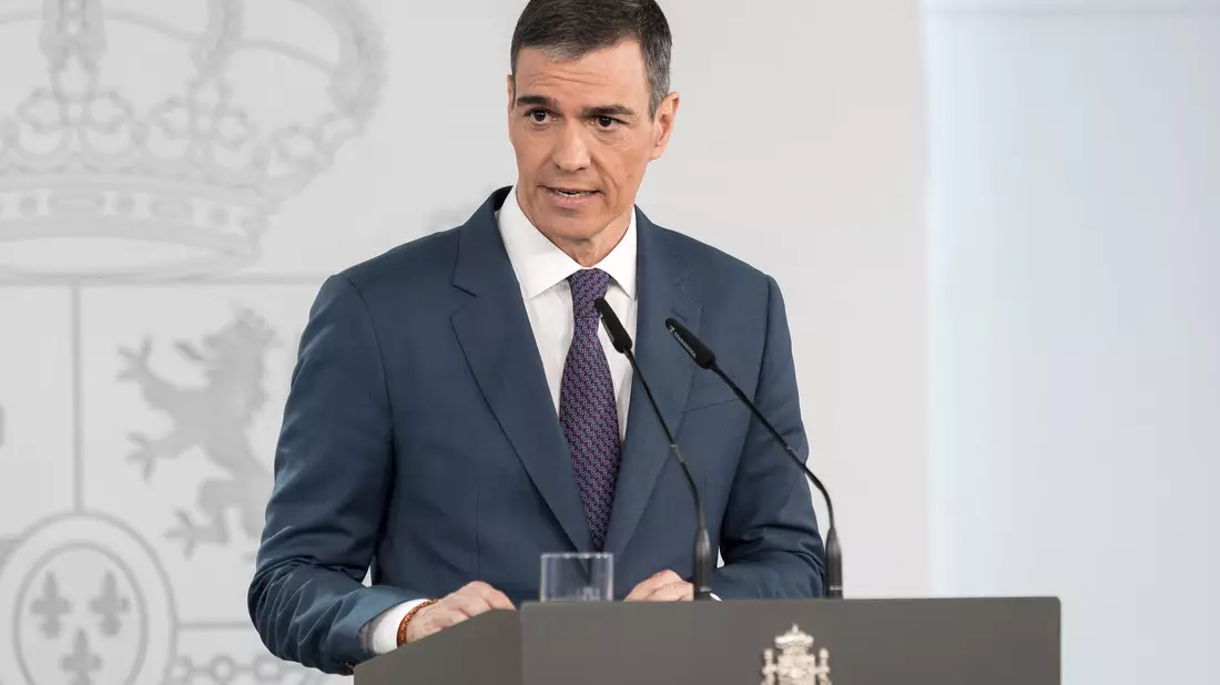 Sánchez kritisiert schon seit langem das Vorgehen Israels in Gaza. (Archivfoto) - Bild: Diego Radamés/EUROPA PRESS/dpa