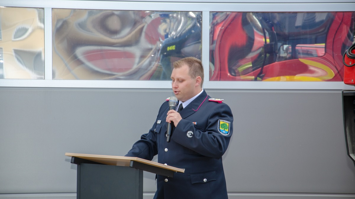 FW-RD: Feuerwehr Bordesholm stellt neues TLF 3000 in Dienst - Foto: presseportal.de