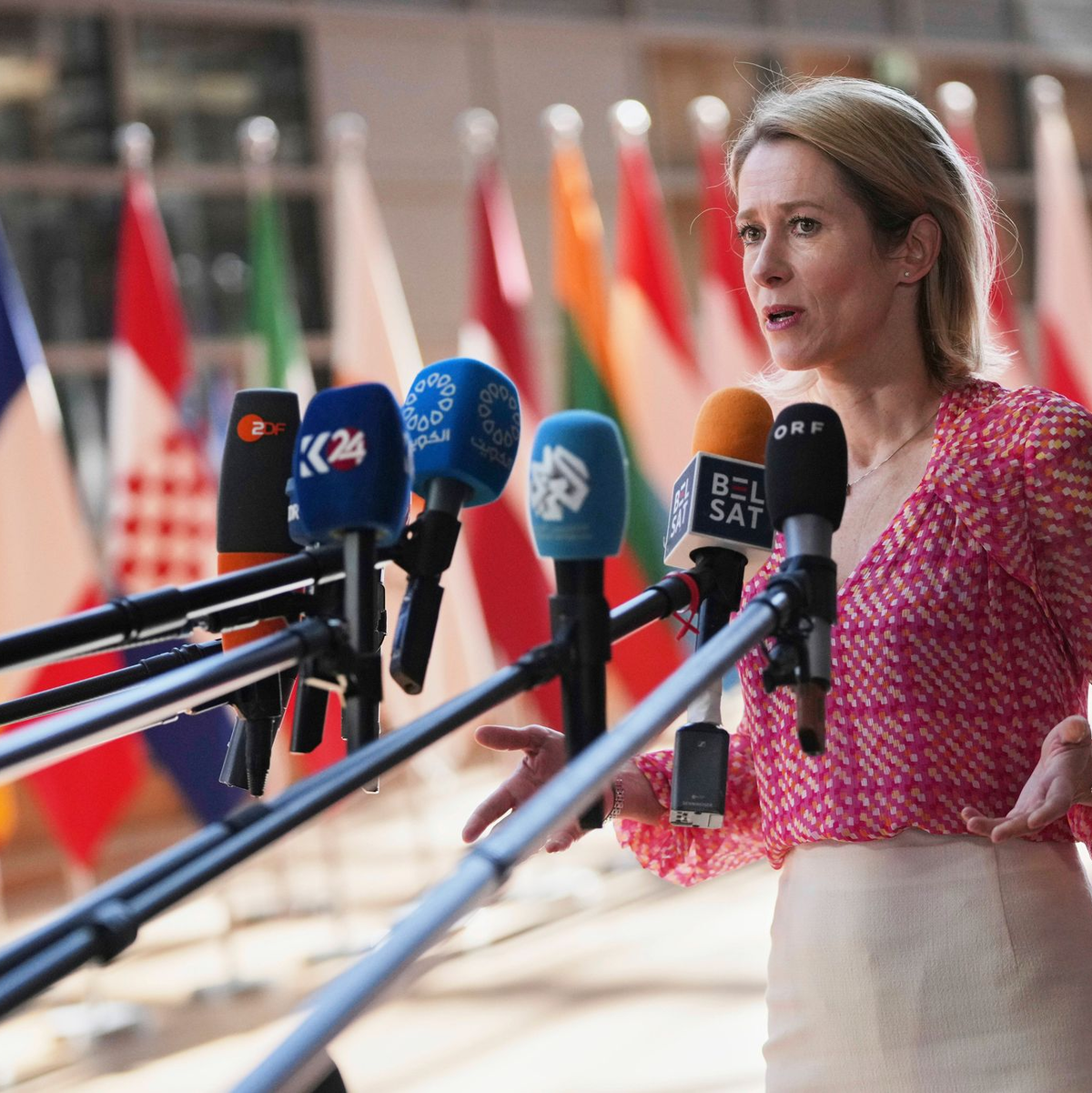 Sieht das Vorgehen der EU als alternativlos an: EU-Chefdiplomatin Kaja Kallas - Foto: Virginia Mayo/AP/dpa
