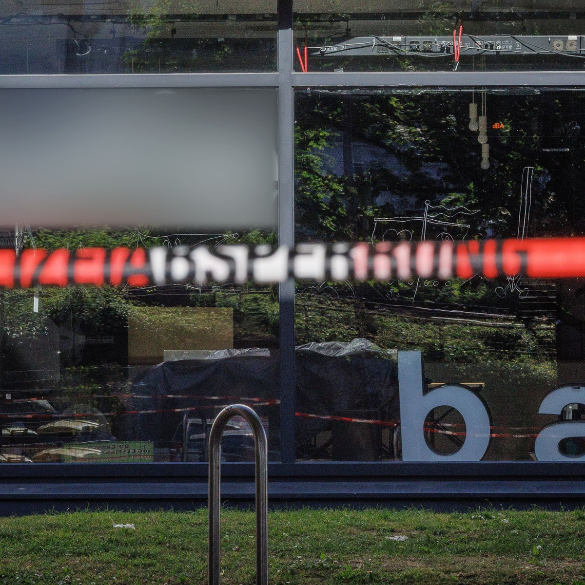 Der Tatverdächtige hatte vor einer Bar mehrere Menschen angegriffen und verletzt.  - Foto: Friso Gentsch/dpa