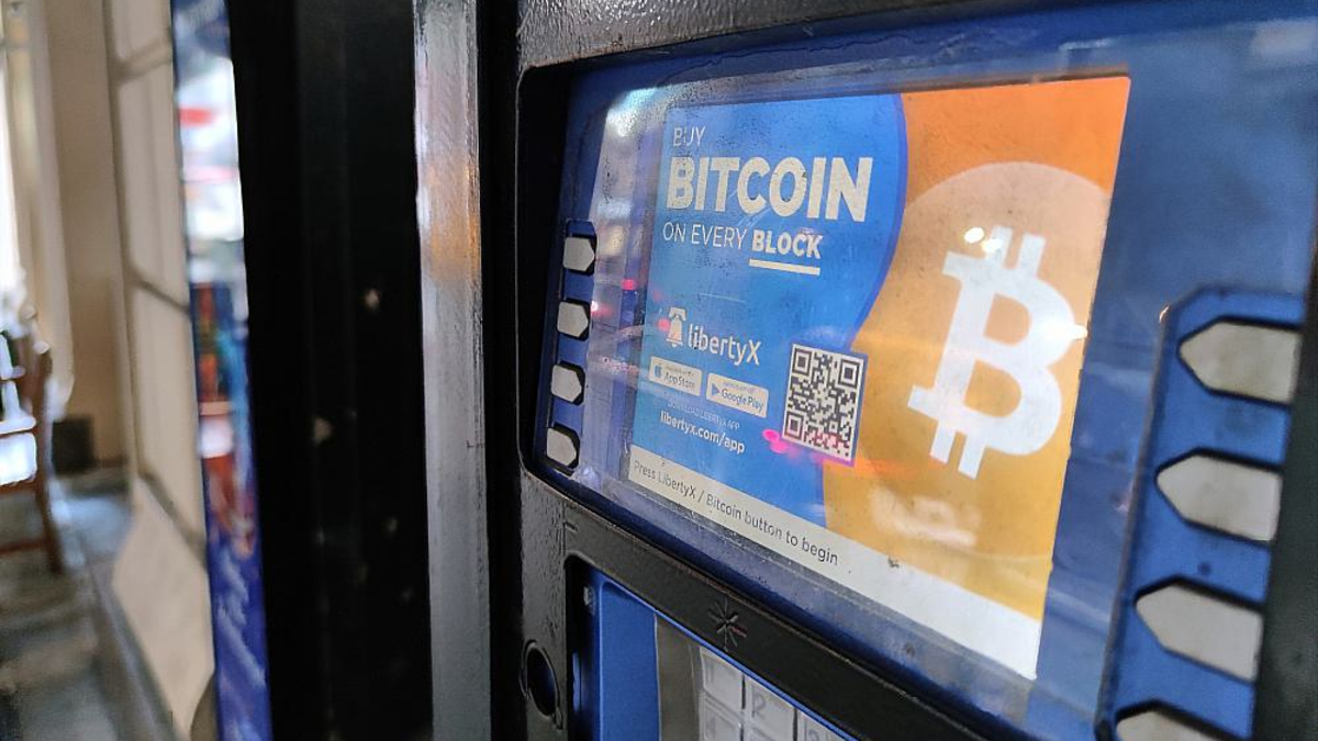 Bitcoin-Geldautomat (Archiv) - Foto: über dts Nachrichtenagentur