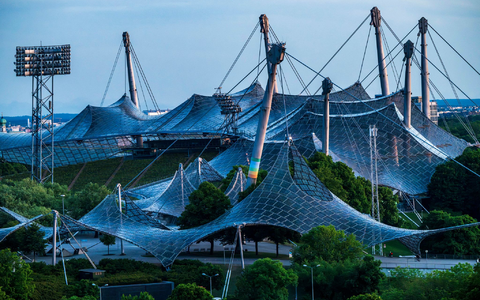 Das Olympiastadion in München wird derzeit für mehrere Hundert Millionen Euro saniert. - Foto: Peter Kneffel/dpa Das Olympiastadion in München wird derzeit für mehrere Hundert Millionen Euro saniert. - Foto: Peter Kneffel/dpa