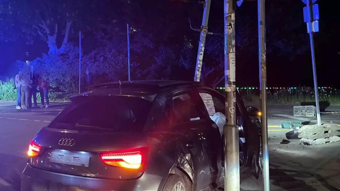 POL-AC: Polizei sucht Zeugen nach nächtlichem Unfall in der Aachener In-nenstadt - Bild: presseportal.de
